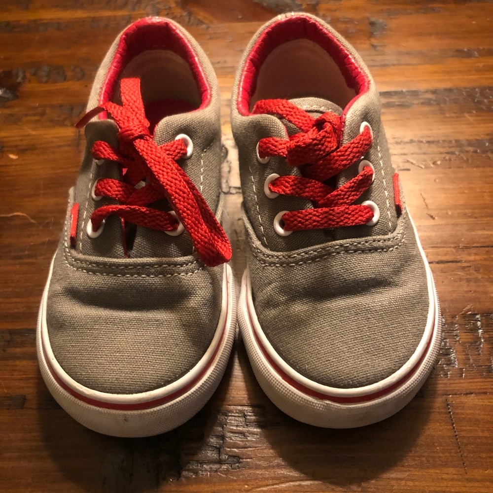 Vans - Picture 2 of 3